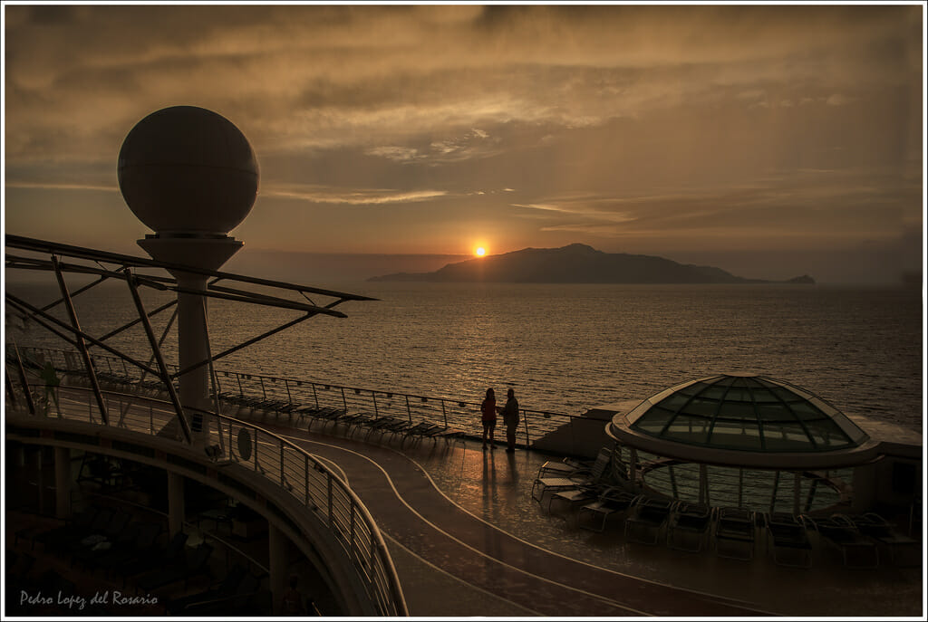 Viendo Atardecer
